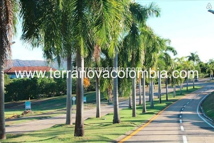 Casa de 4 alcobas en venta en Ricaurte, 200 m² · foto 18 de 19