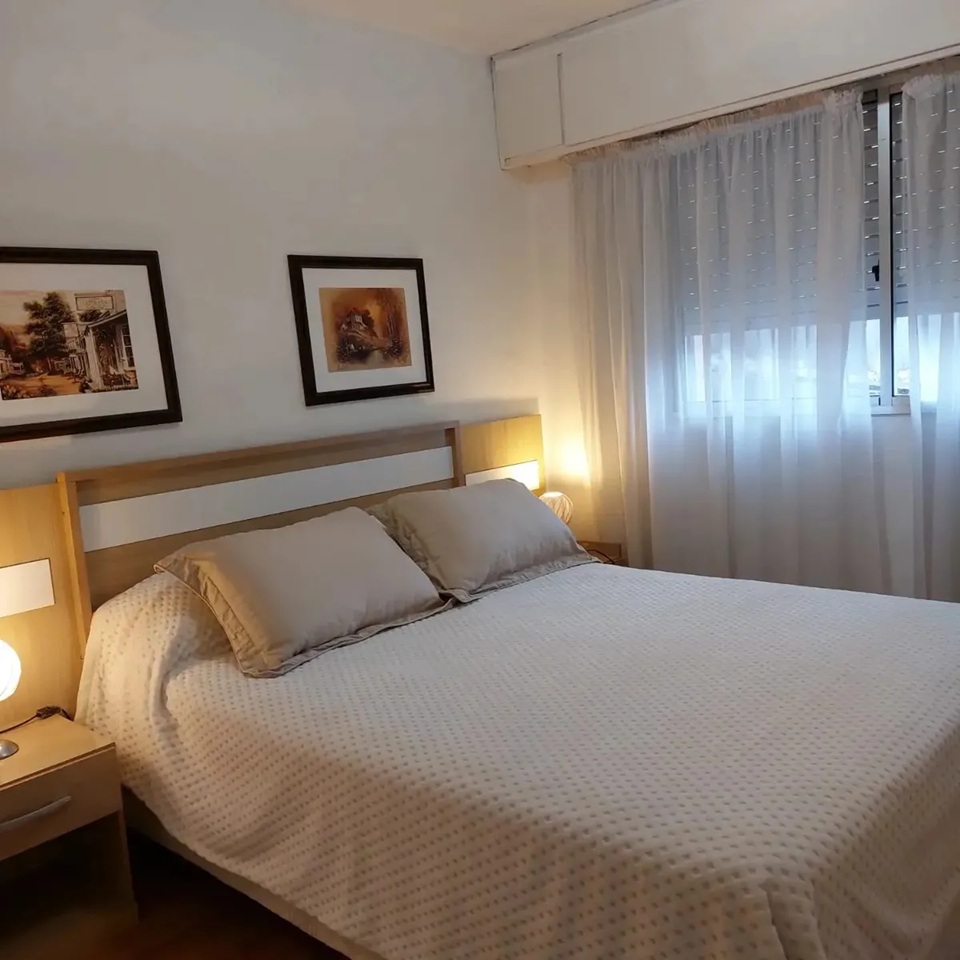 Alquiler apartamento en CENTRO, AMOBLADO,1 Dormitorio, Cocina integrada,Balcón,Garaje,Portería · Foto 6