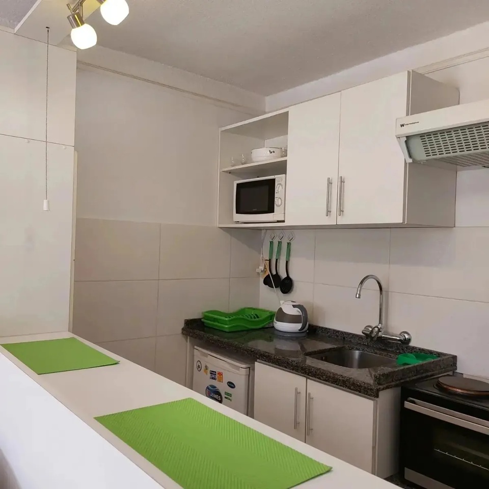 Alquiler apartamento en CENTRO, AMOBLADO,1 Dormitorio, Cocina integrada,Balcón,Garaje,Portería · Foto 5