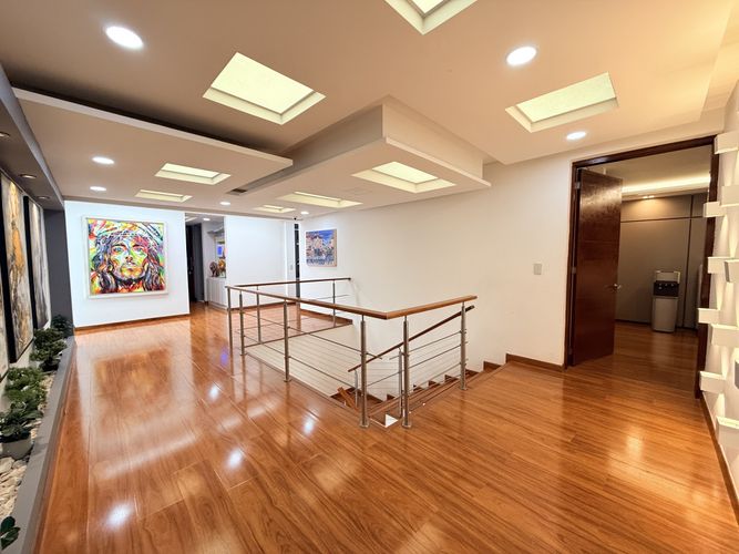 Casa de 6 alcobas en venta en Santa Paula, Bogotá, 529 m² · foto 6 de 22