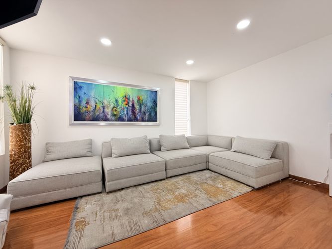 Casa de 6 alcobas en venta en Santa Paula, Bogotá, 529 m² · foto 15 de 22