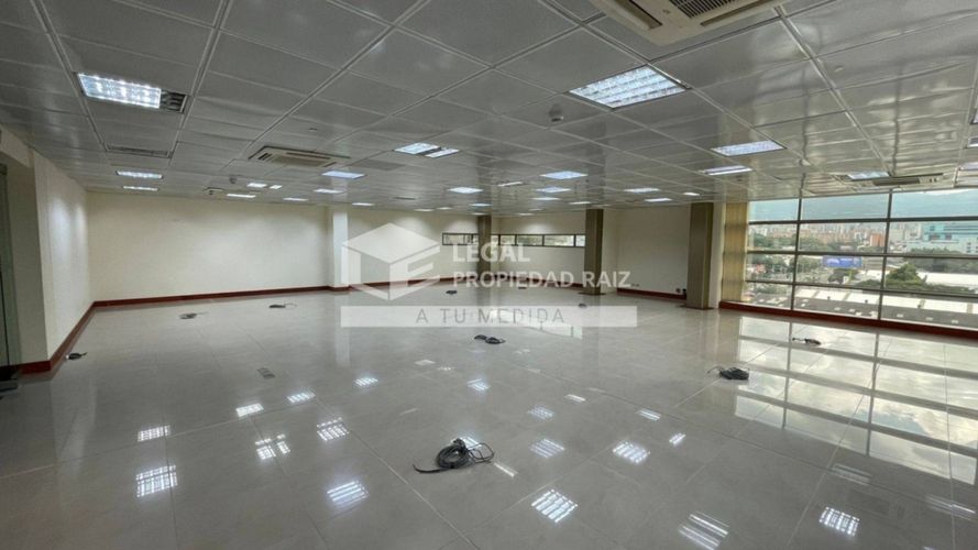 Oficina en arriendo en El Poblado, Medellín, 180 m² · foto 5 de 11