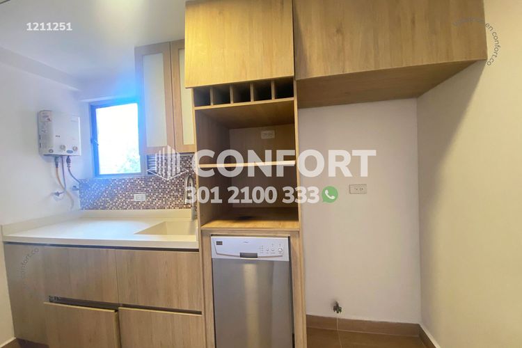 Apartamento de 2 alcobas en arriendo en Castropol, Medellín, 63 m² · foto 7 de 19