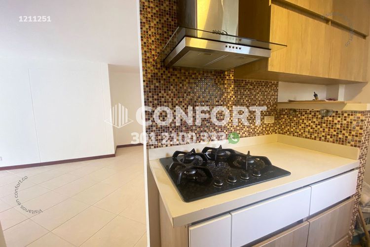 Apartamento de 2 alcobas en arriendo en Castropol, Medellín, 63 m² · foto 9 de 19