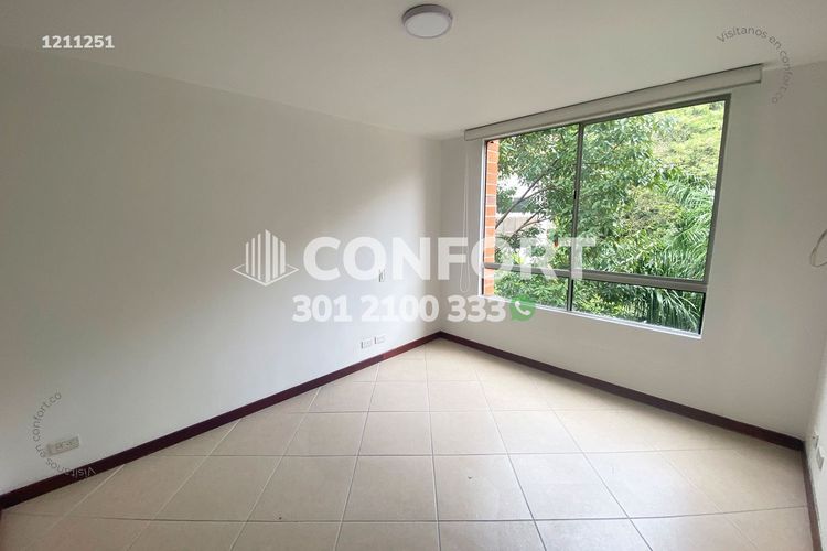 Apartamento de 2 alcobas en arriendo en Castropol, Medellín, 63 m² · foto 15 de 19