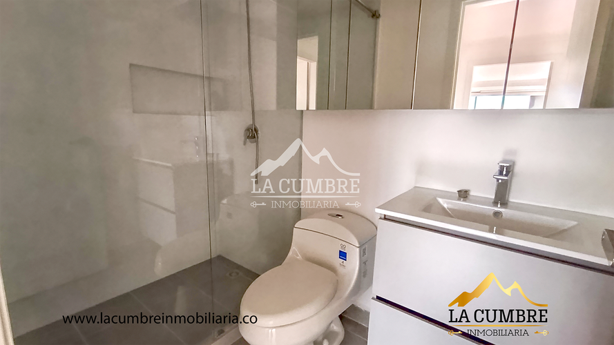 Apartamento de 3 alcobas en arriendo en San Lucas, Medellín, 180 m² · foto 13 de 17