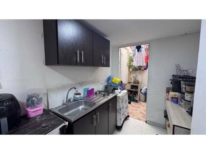 Apartamento de 2 alcobas en venta en El Carmelo, Candelaria, 54 m² · foto 12 de 16
