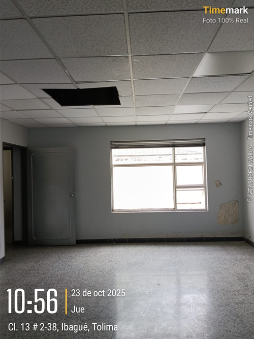 Oficina en venta en Centro, Ibagué, 1270 m² · foto 3 de 5