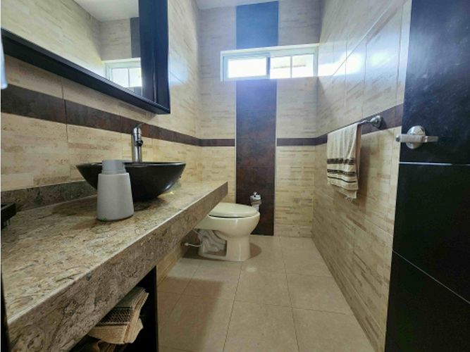 Casa de 5 alcobas en venta en Alfaguara, Jamundí, 337 m² · foto 6 de 24