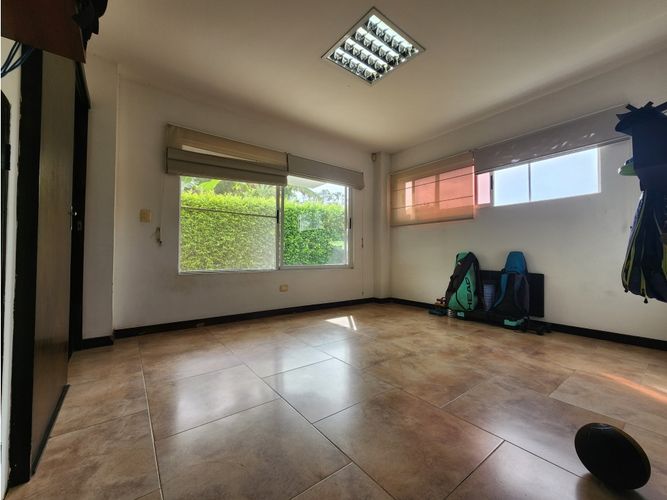 Casa de 5 alcobas en venta en Alfaguara, Jamundí, 337 m² · foto 8 de 24
