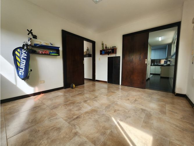 Casa de 5 alcobas en venta en Alfaguara, Jamundí, 337 m² · foto 9 de 24