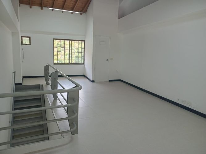 Oficina en arriendo en El Poblado, Medellín, 70 m² · foto 2 de 6
