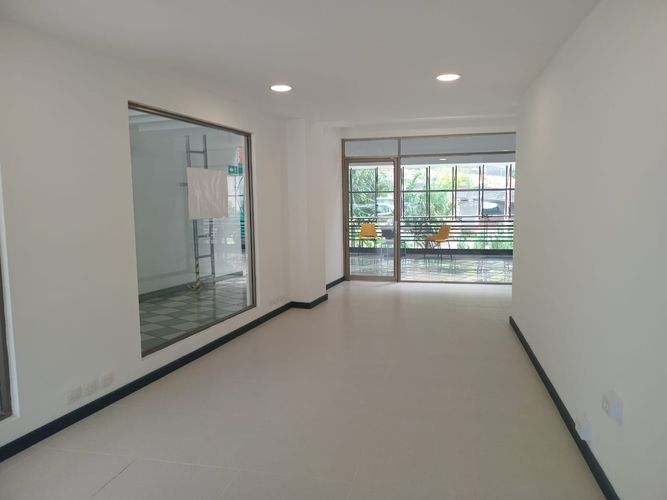 Oficina en arriendo en El Poblado, Medellín, 70 m² · foto 6 de 6