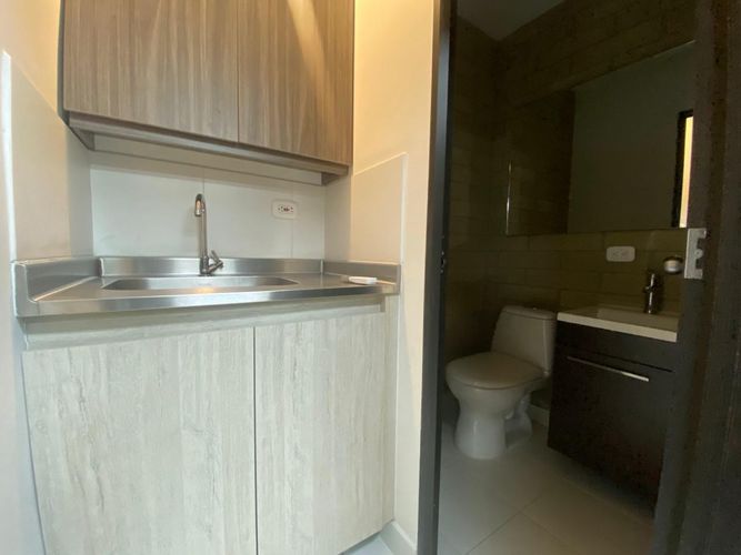 Oficina en arriendo en Cristo Rey, Medellín, 55 m² · foto 3 de 7