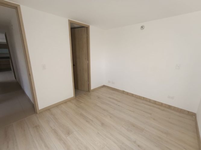 Apartamento de 3 alcobas en venta en La Ceja, 101 m² · foto 6 de 18