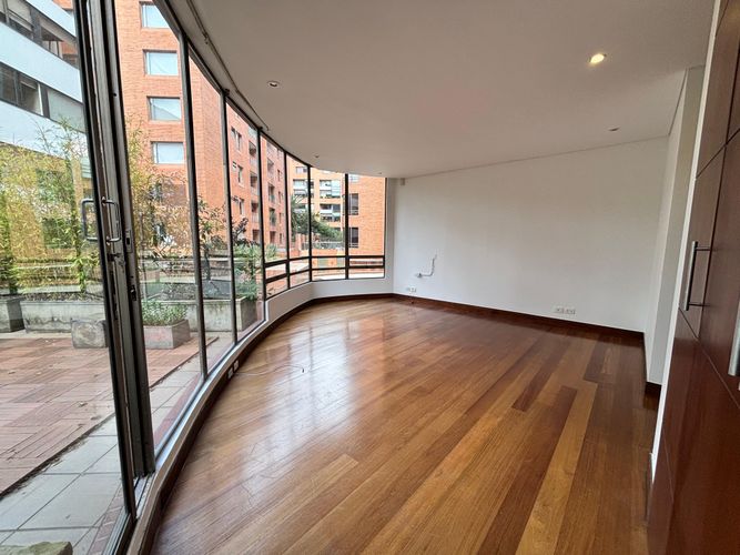 Apartamento de 3 alcobas en arriendo en Engativá, Bogotá, 237 m² · foto 7 de 8