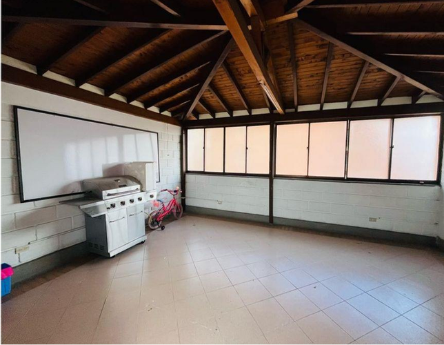 Edificio en venta en Laureles, Medellín, 800 m² · foto 7 de 21