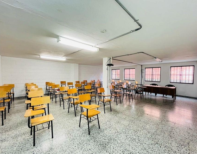 Edificio en venta en Laureles, Medellín, 800 m² · foto 19 de 21