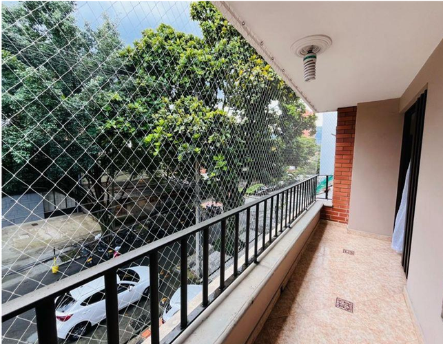 Edificio en venta en Laureles, Medellín, 800 m² · foto 21 de 21