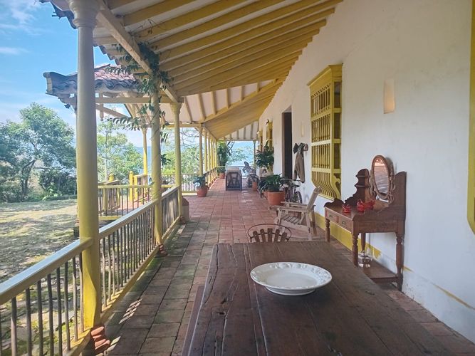 Casa de 4 alcobas en venta en El Poblado, Medellín, 750 m² · foto 15 de 20