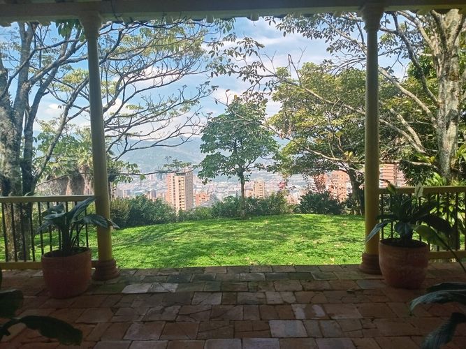 Casa de 4 alcobas en venta en El Poblado, Medellín, 750 m² · foto 20 de 20