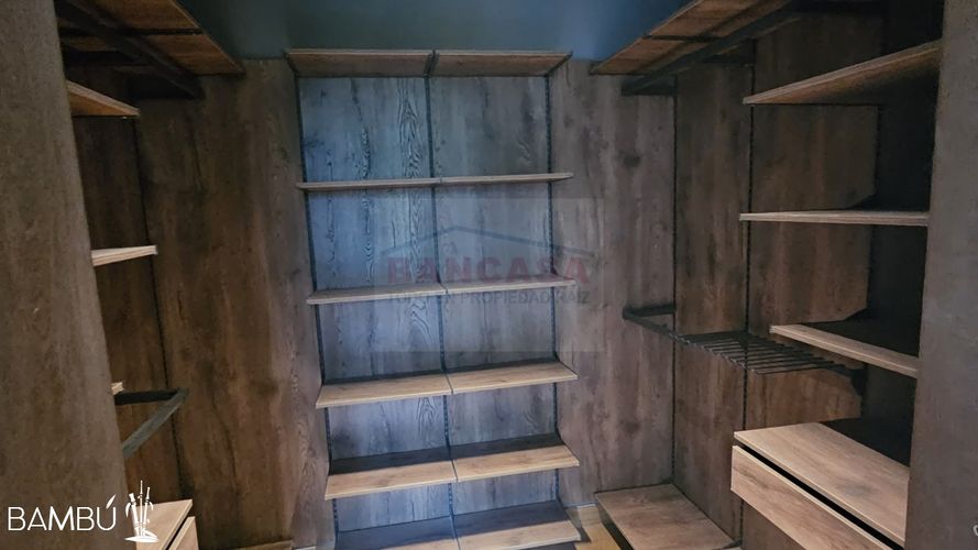 Apartamento de 3 alcobas en venta en El Poblado, Medellín, 475 m² · foto 12 de 14