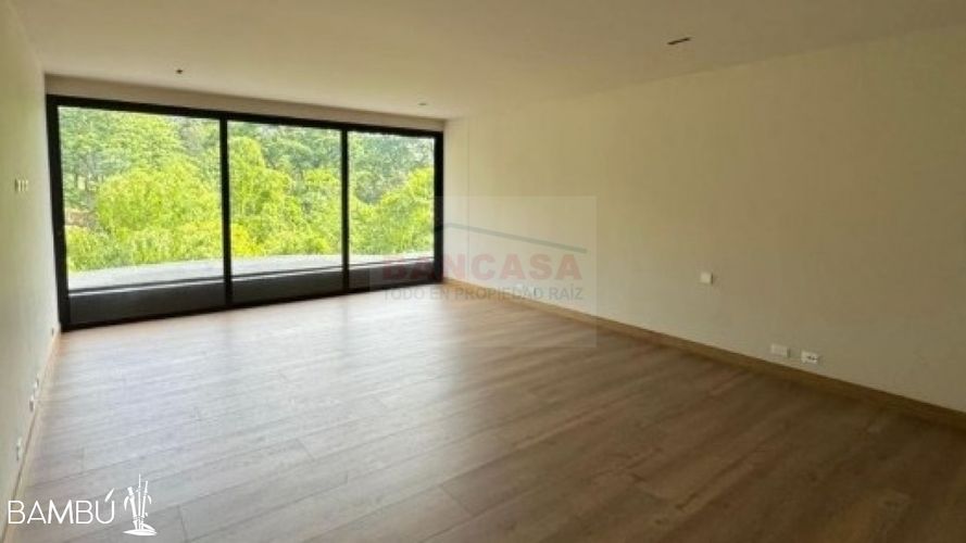 Apartamento de 3 alcobas en venta en El Poblado, Medellín, 475 m² · foto 10 de 14