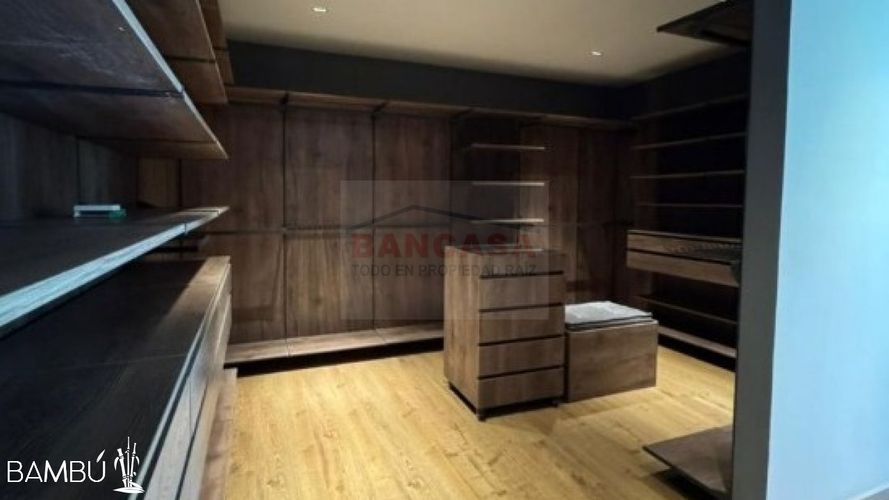 Apartamento de 3 alcobas en venta en El Poblado, Medellín, 475 m² · foto 14 de 14
