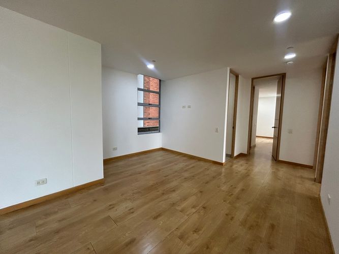 Apartamento de 3 alcobas en venta en Santa Elena, El Retiro, 90 m² · foto 3 de 24