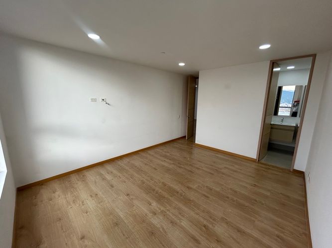 Apartamento de 3 alcobas en venta en Santa Elena, El Retiro, 90 m² · foto 12 de 24