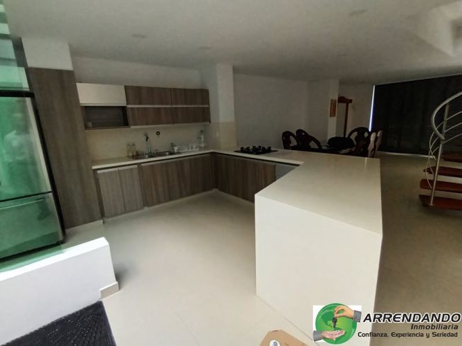 Casa de 5 alcobas en venta en Loma De San Jose, Sabaneta, 600 m² · foto 14 de 23