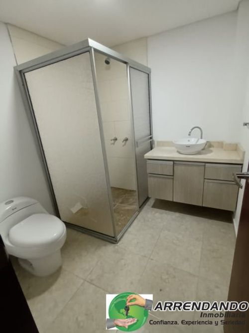 Casa de 5 alcobas en venta en Loma De San Jose, Sabaneta, 600 m² · foto 20 de 23