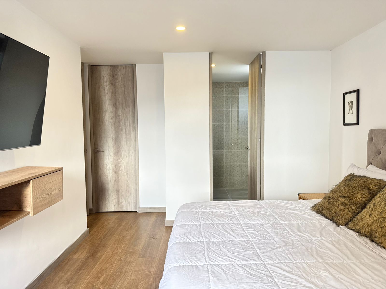 Apartamento en arriendo en El Poblado, Medellín · foto 10 de 15