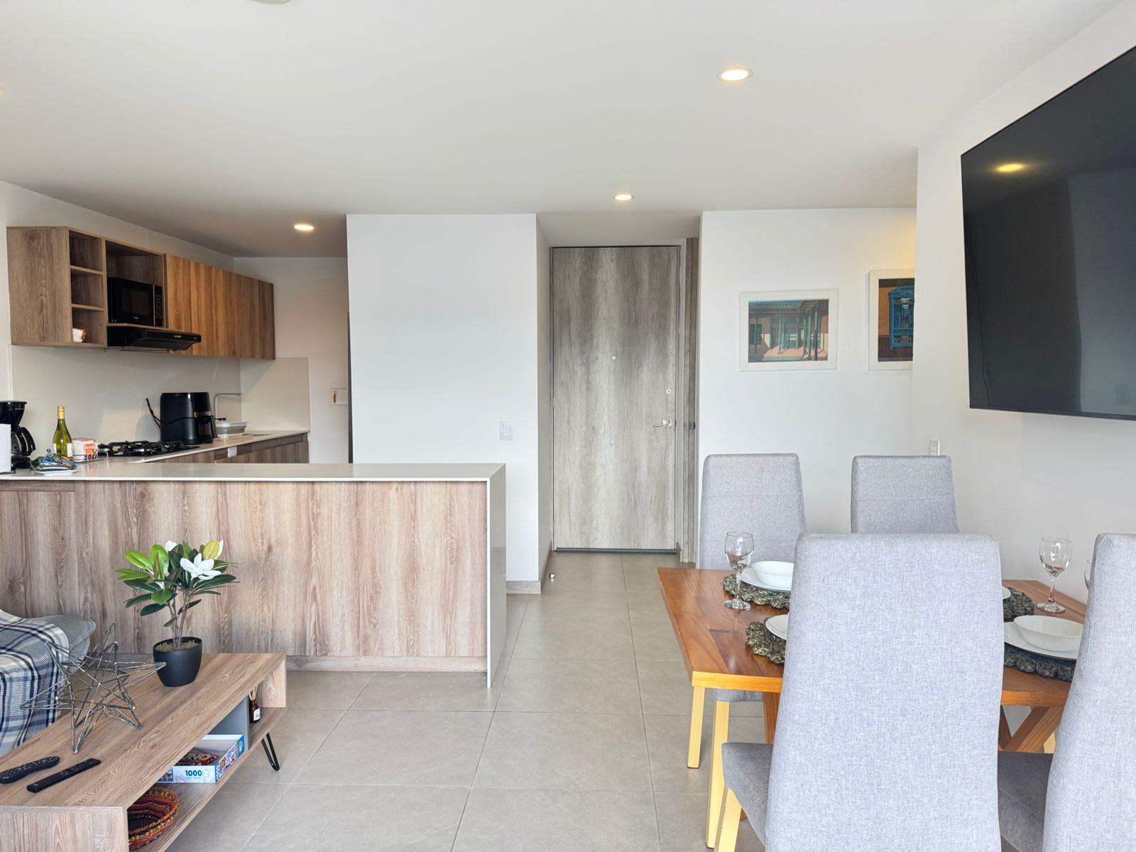 Apartamento en arriendo en El Poblado, Medellín · foto 7 de 15