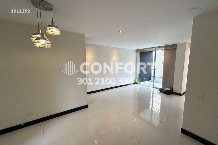Apartamento de 3 alcobas en arriendo en Loma Del Esmeraldal, Envigado, 110 m² · foto 4 de 23