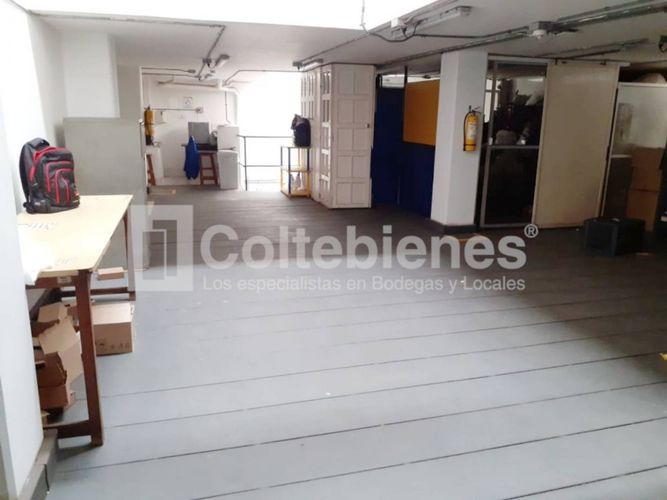 Bodega en arriendo en El Poblado, Medellín, 309 m² · foto 18 de 20