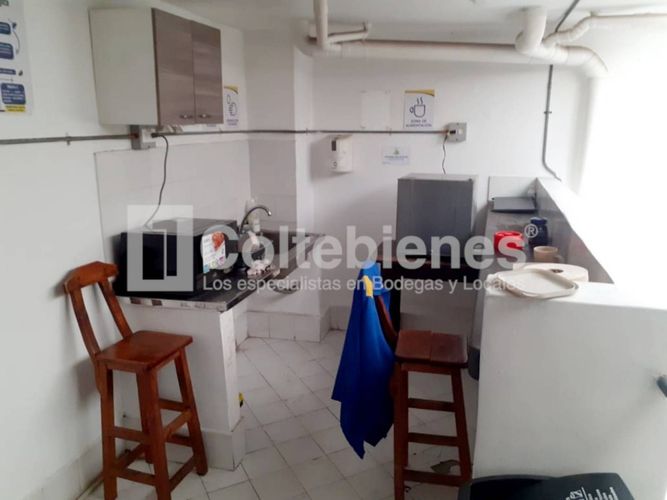 Bodega en arriendo en El Poblado, Medellín, 309 m² · foto 20 de 20