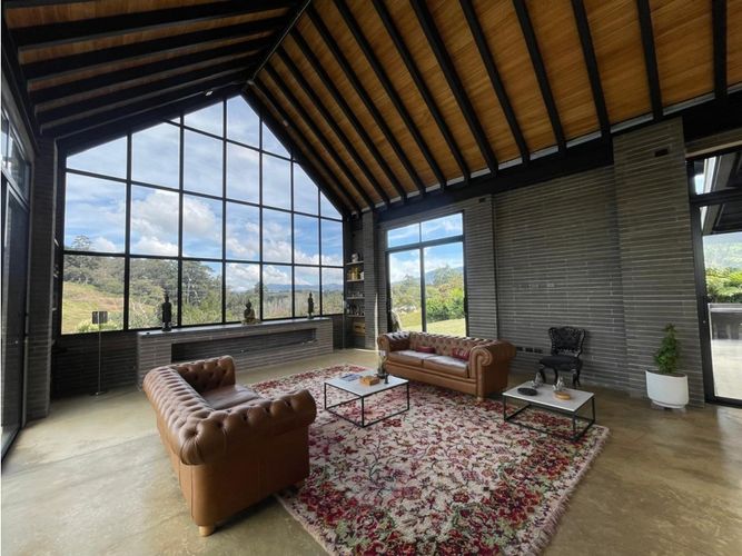 Casa de 4 alcobas en venta en Quirama, Rionegro, 612 m² · foto 2 de 13