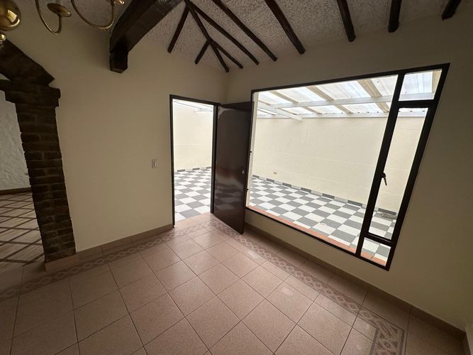 Casa de 5 alcobas en venta en Malibu, Bogotá, 300 m² · foto 10 de 18
