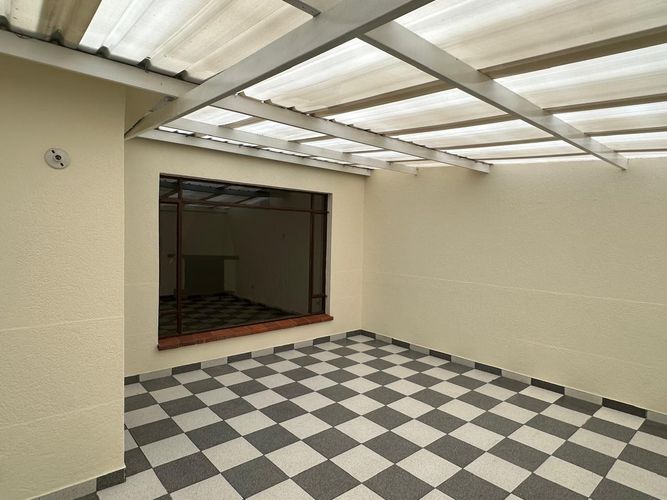 Casa de 5 alcobas en venta en Malibu, Bogotá, 300 m² · foto 12 de 18