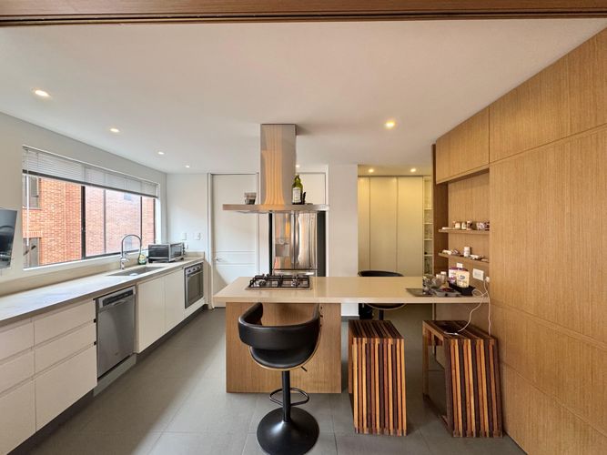 Apartamento en venta en Santa Barbara, Bogotá · foto 7 de 12