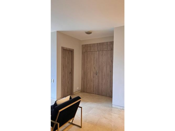 Apartamento de 3 alcobas en venta en Altos Del Prado, Barranquilla, 174 m² · foto 9 de 24