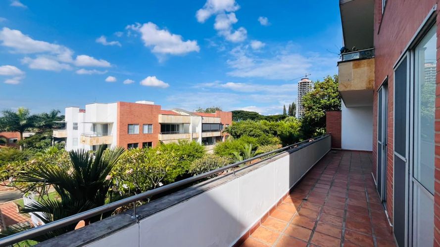 Apartamento de 3 alcobas en venta en Ciudad Jardin, Cali, 150 m² · foto 4 de 24