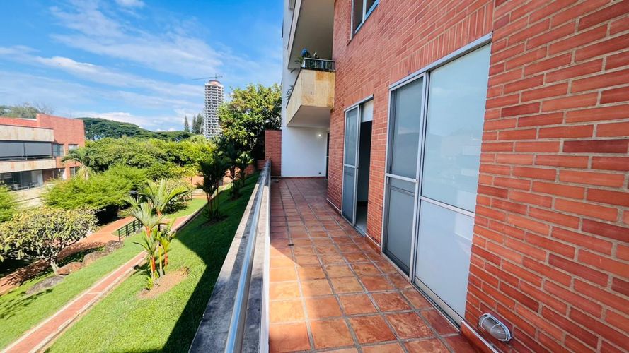 Apartamento de 3 alcobas en venta en Ciudad Jardin, Cali, 150 m² · foto 5 de 24