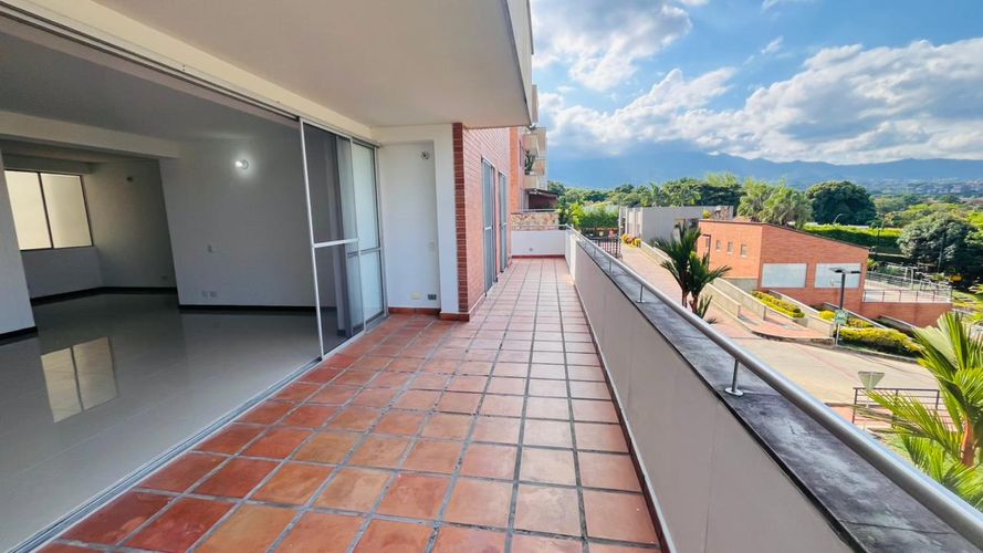Apartamento de 3 alcobas en venta en Ciudad Jardin, Cali, 150 m² · foto 12 de 24