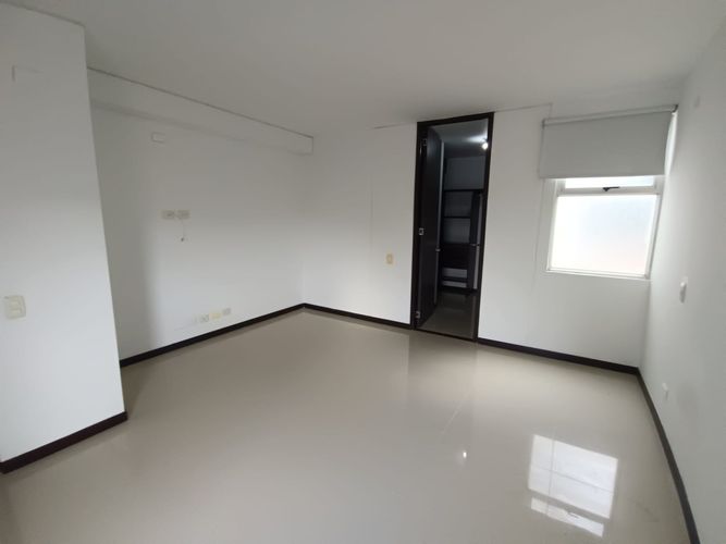 Apartamento de 3 alcobas en venta en Ciudad Jardin, Cali, 150 m² · foto 17 de 24