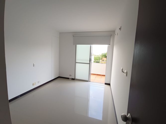 Apartamento de 3 alcobas en venta en Ciudad Jardin, Cali, 150 m² · foto 23 de 24
