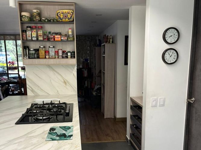 Apartamento de 3 alcobas en venta en El Poblado, Medellín, 135 m² · foto 6 de 14