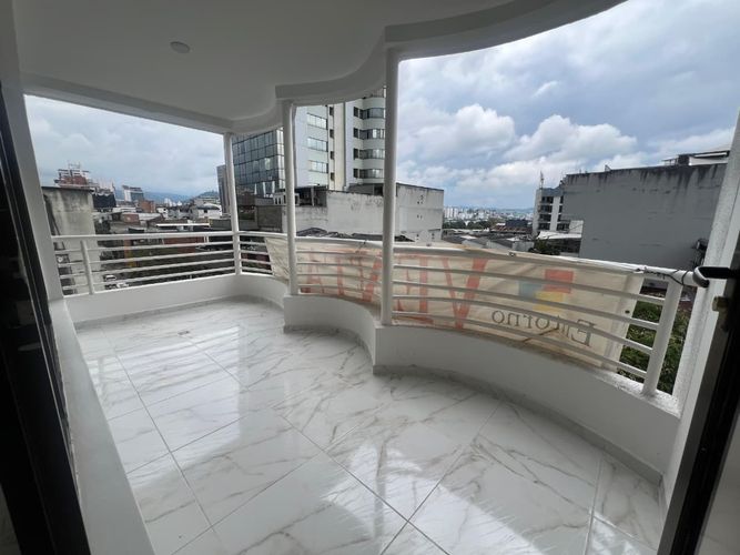 Apartamento de 3 alcobas en venta en Los Alcazares, Pereira, 150 m² · foto 2 de 20