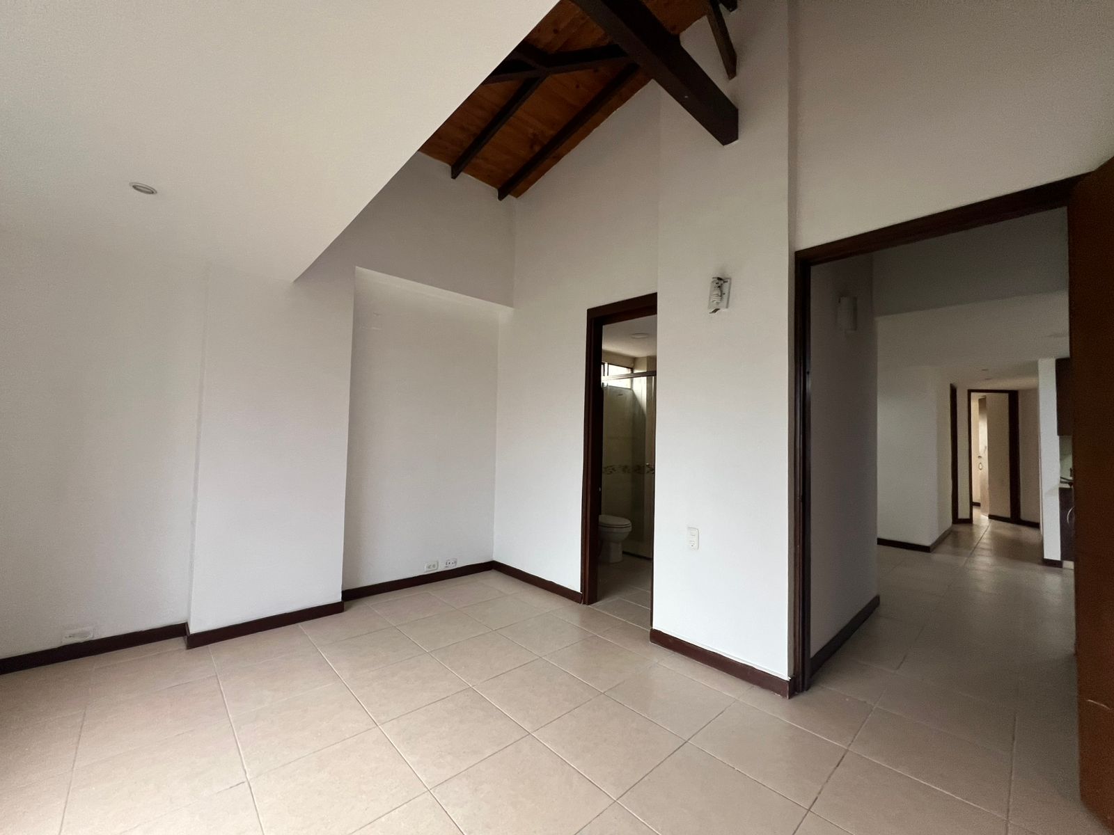 Apartamento en venta en Mt. Villa Grande, Envigado · foto 11 de 15